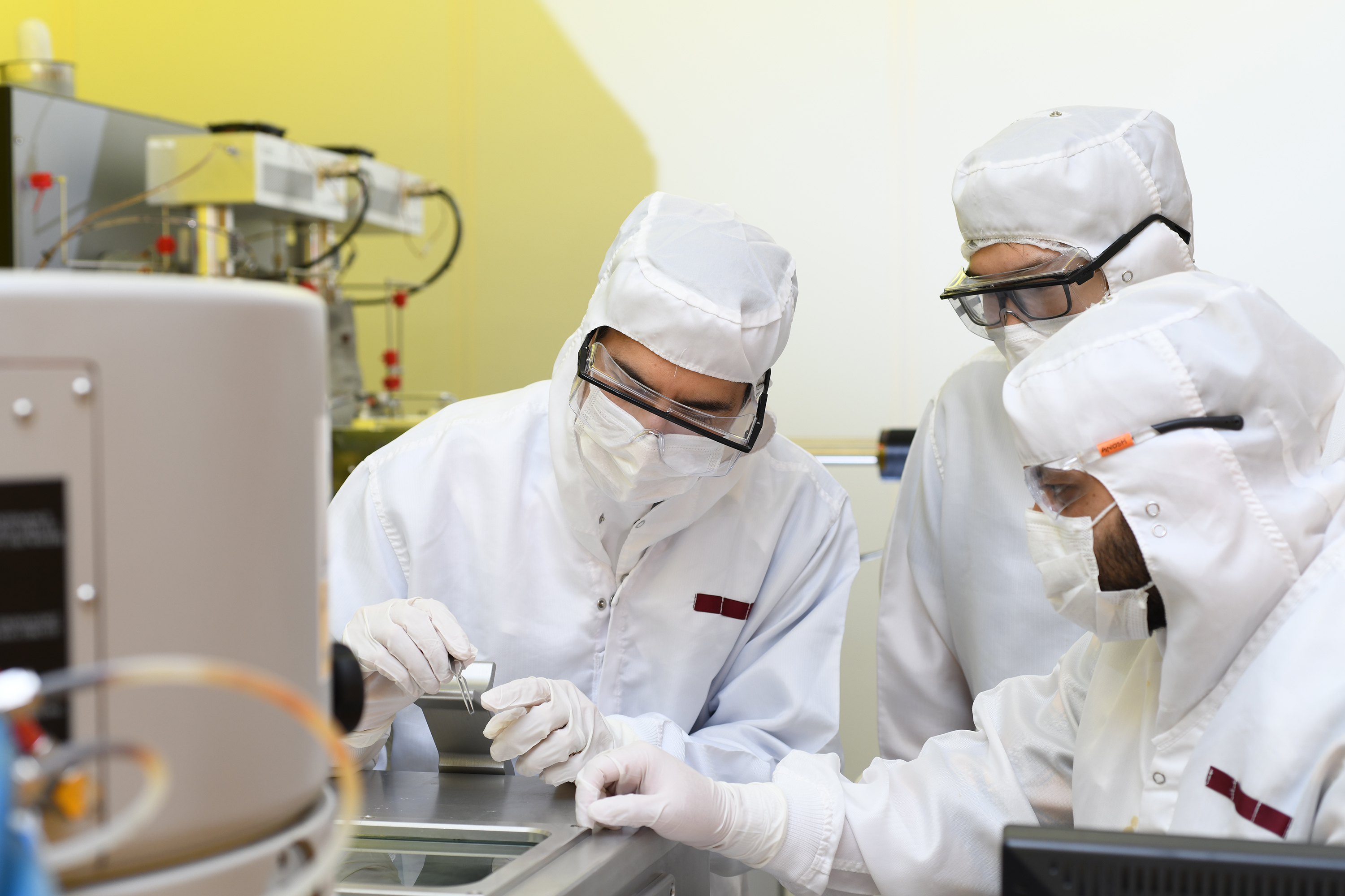 collimator tweezers researchers