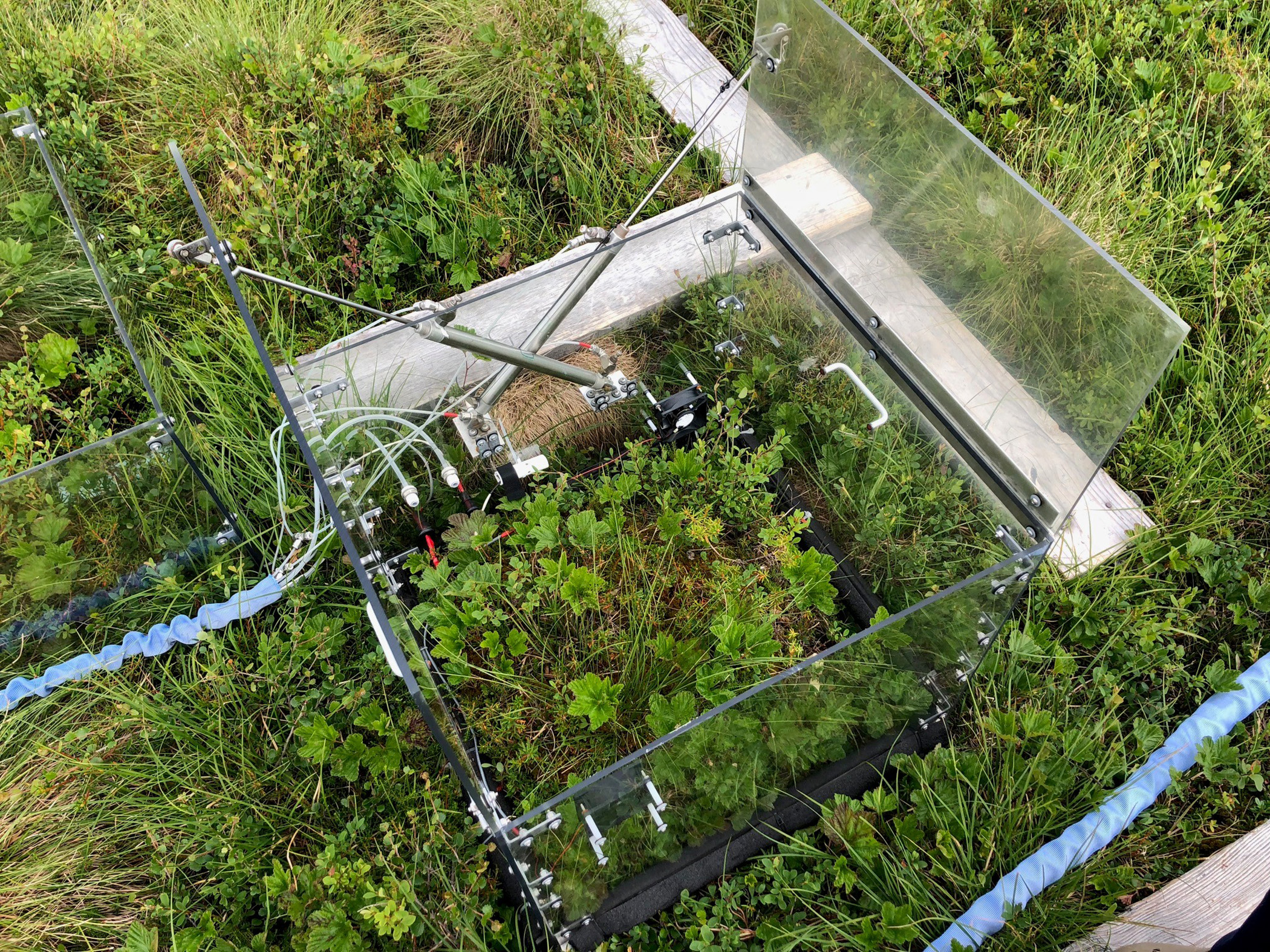 Flux chamber