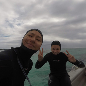 Simone Jarvis and Alexandra Towner in Moorea