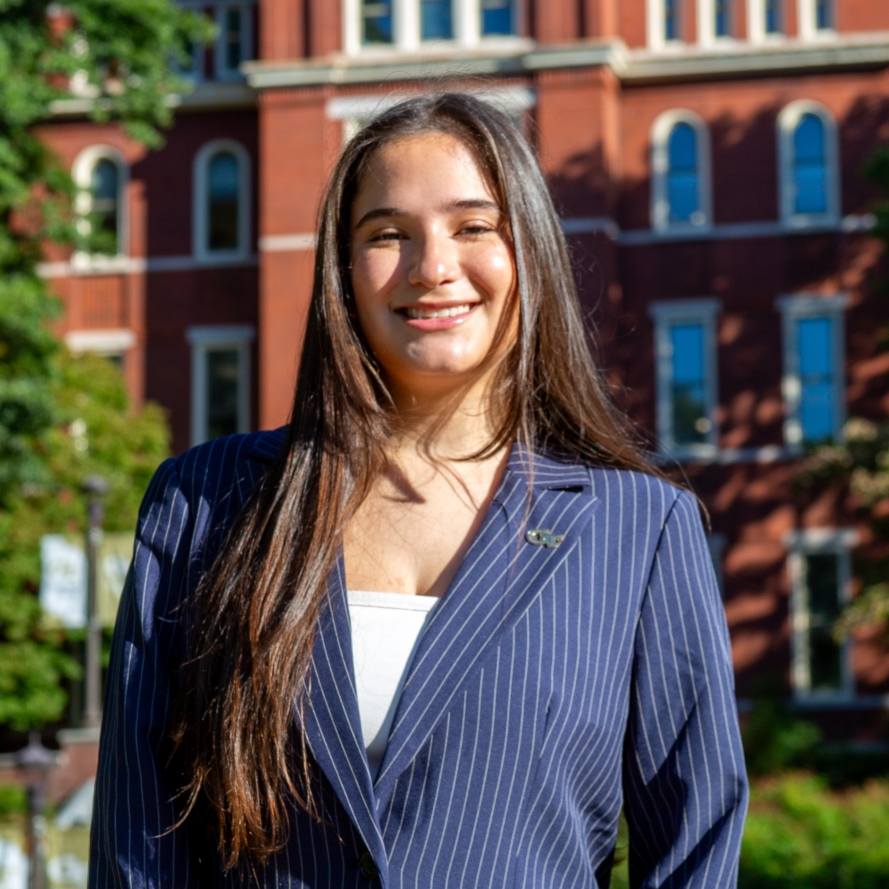Giuli Capparelli Sanabria is a fourth year biology major