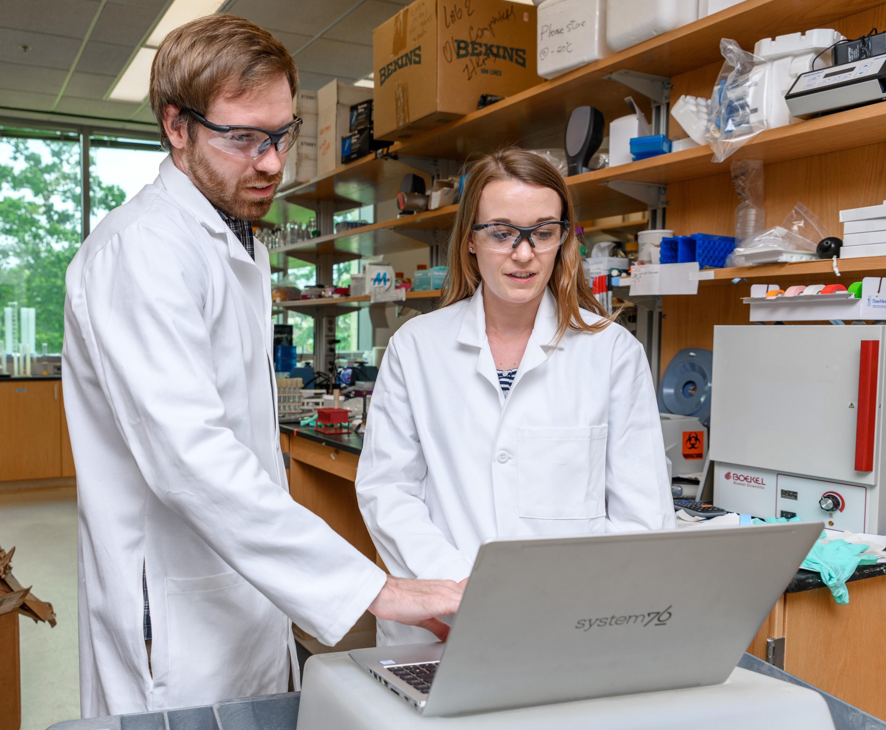Studying bacterial behavior
