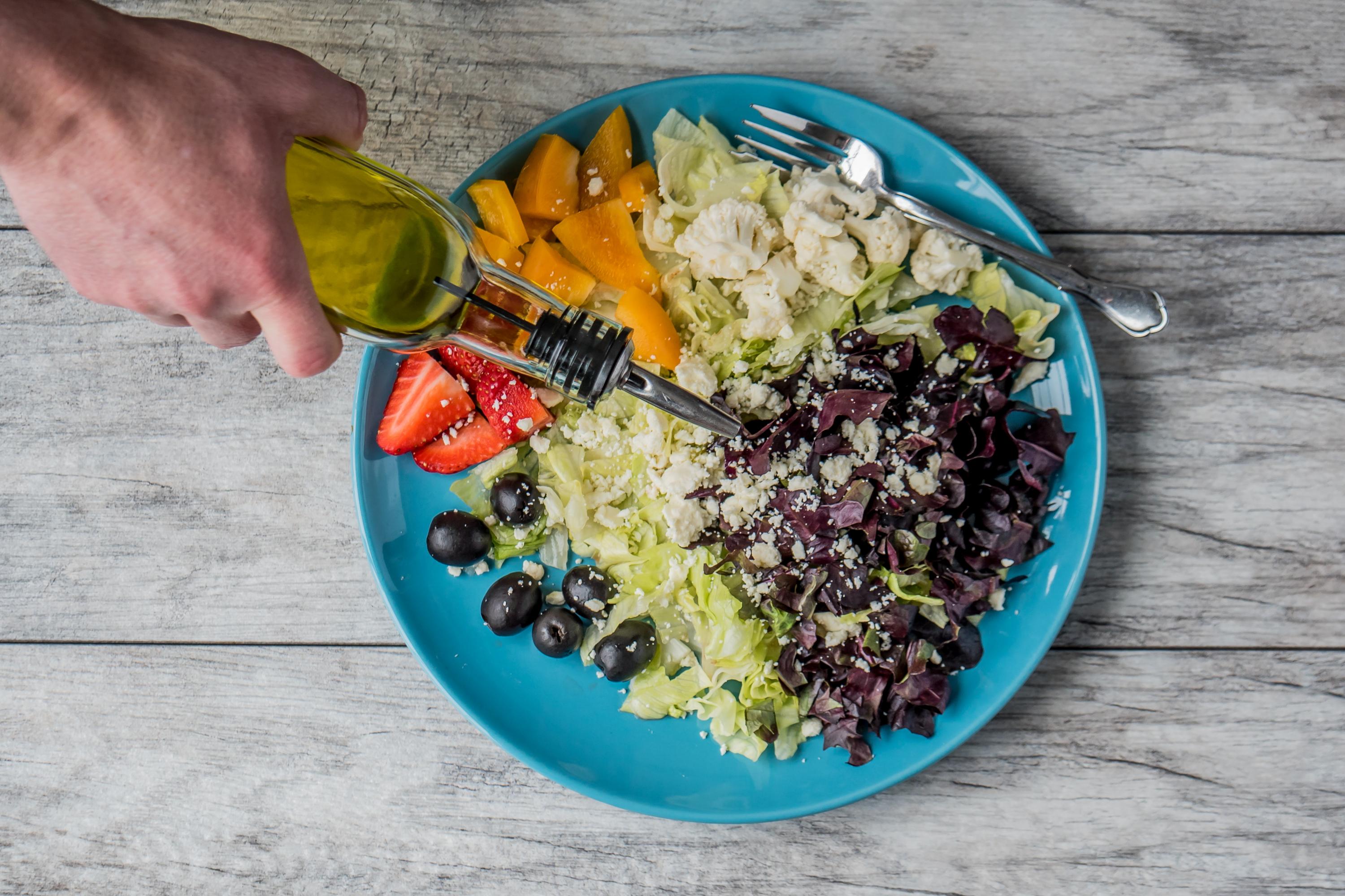 Healthy eating is essential for workers subject to chronic hindrances. (Photo by Jessica Lewis on Unsplash)