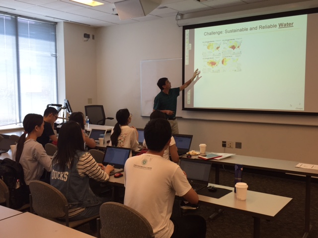 Students in class in the School of Earth and Atmospheric Sciences. 