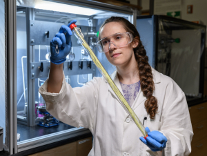 GT_Lab_GradStudent_LowEnergyChemSeperation.jpg